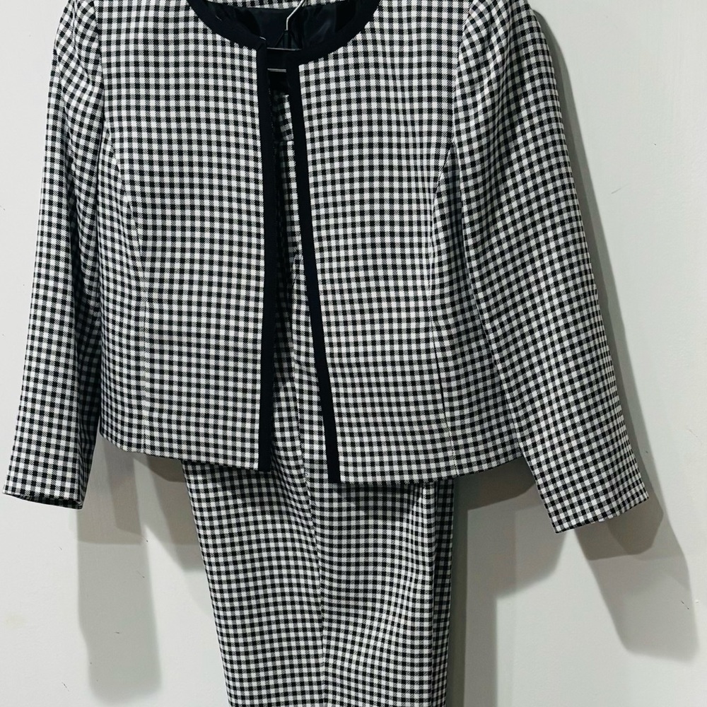 Tahari Black & White Gingham Tailored Jacket